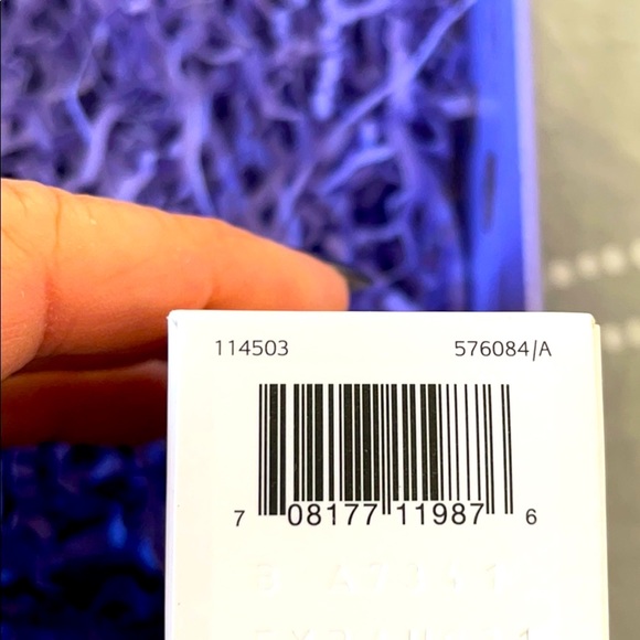 Jurlique Rosewater Balancing Mist - Picture 7 of 8